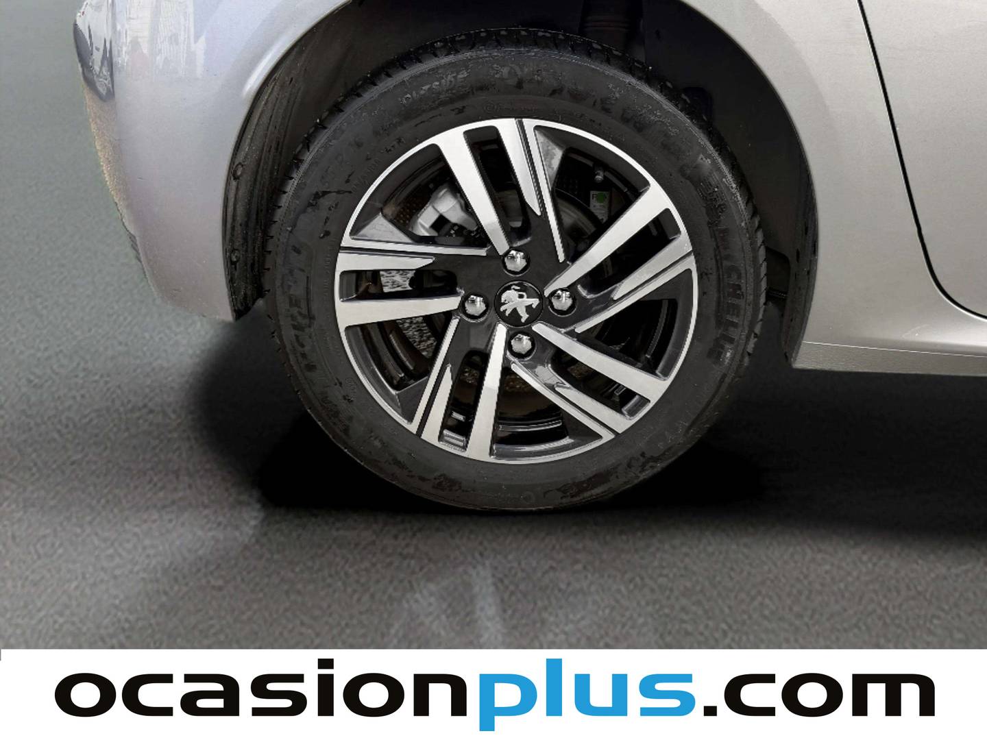 Foto Peugeot 208 Peugeot 208 PureTech 100 Allure Pack EAT8 75 kW (100 CV)