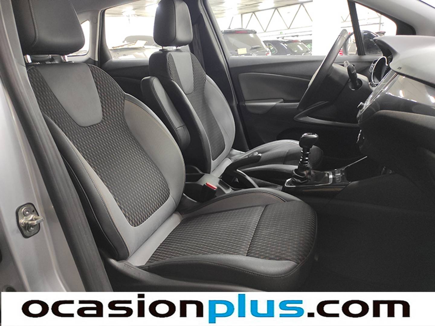 Foto Opel Crossland X Opel Crossland X 1.2 Innovation (130 CV)