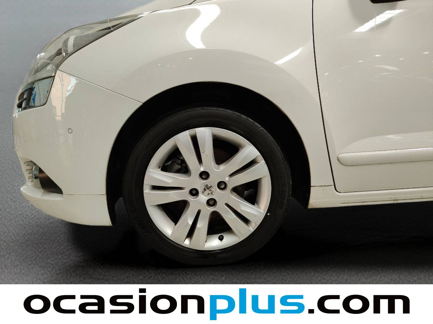 Peugeot 5008 Peugeot 5008 1.6 THP Allure Auto (156 CV) 7 Plazas seminuevo