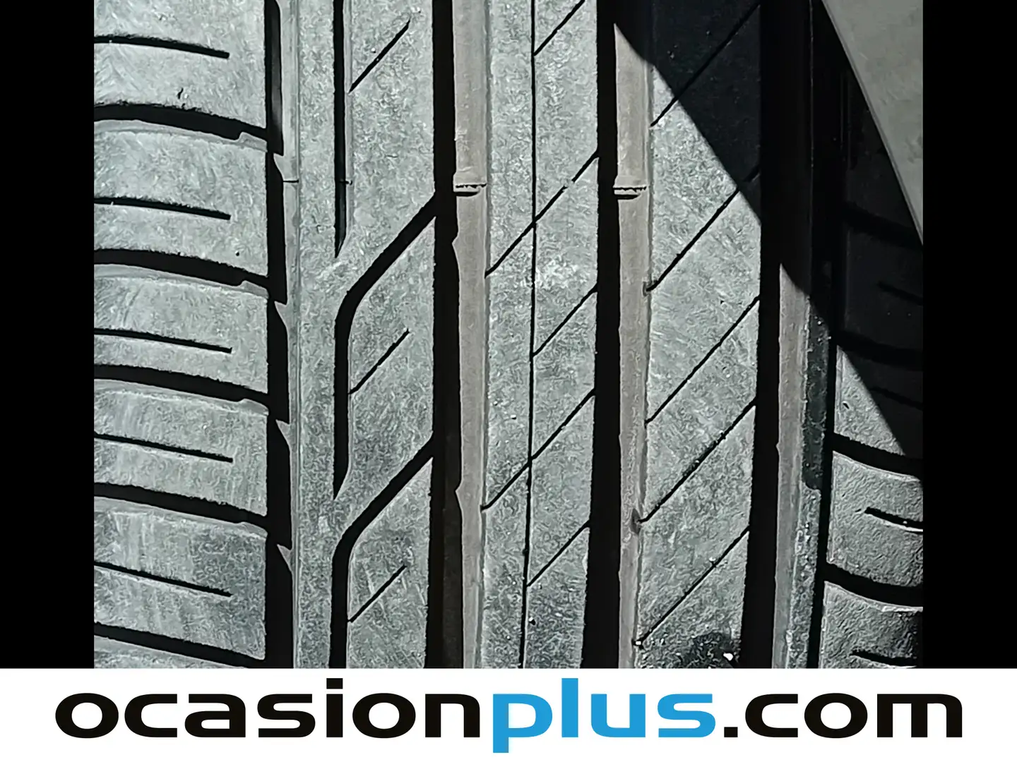 Foto Skoda Karoq Skoda Karoq 1.0 TSI Like (115 CV)