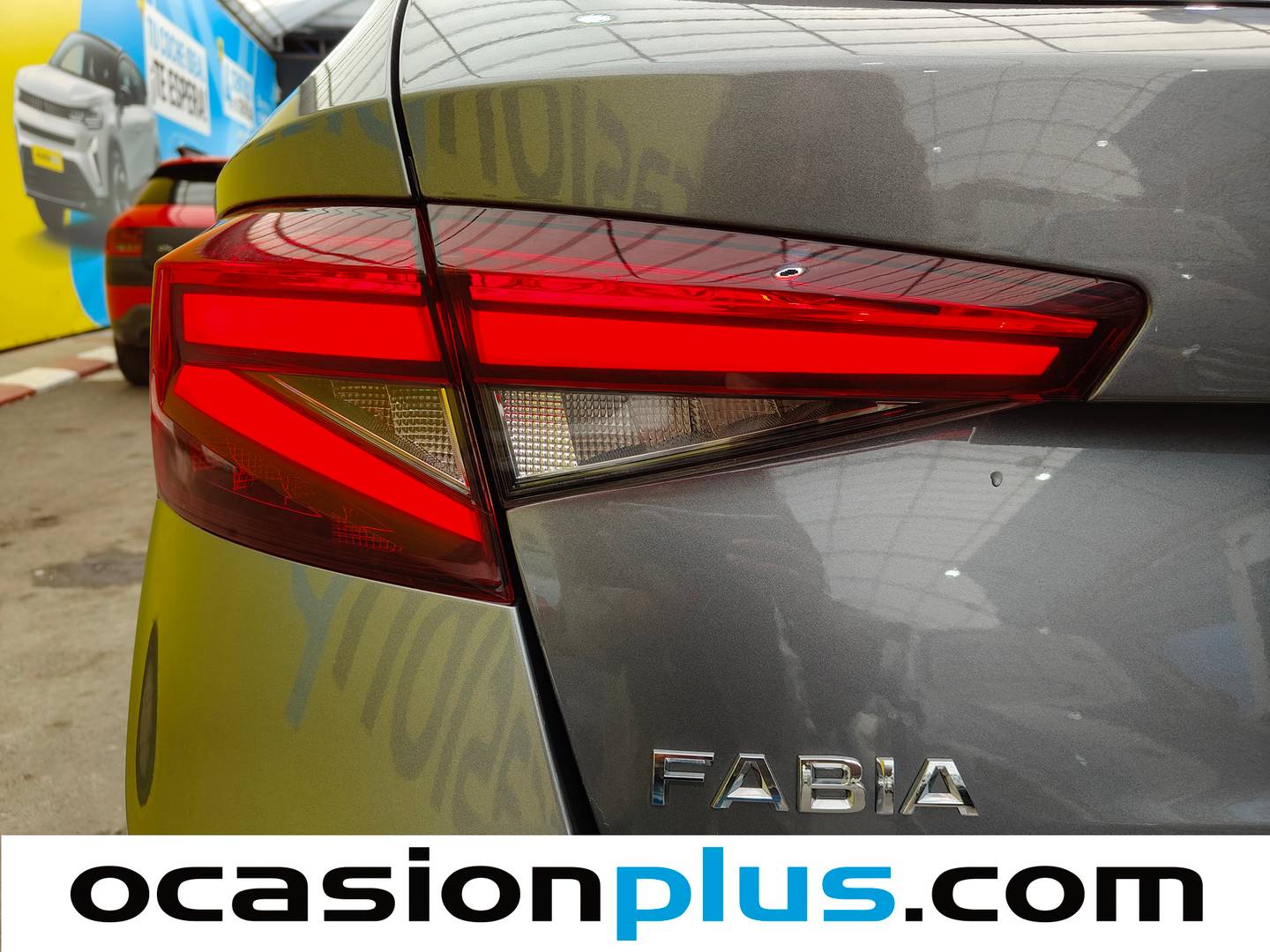 Skoda Fabia Skoda Fabia 1.0 TSI Selection DSG (115 CV) gasolina