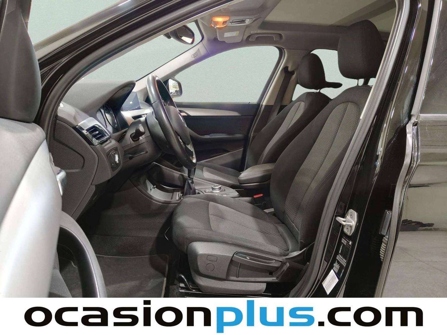 Foto asientos delanteros BMW X1 BMW X1 sDrive18i (140 CV)
