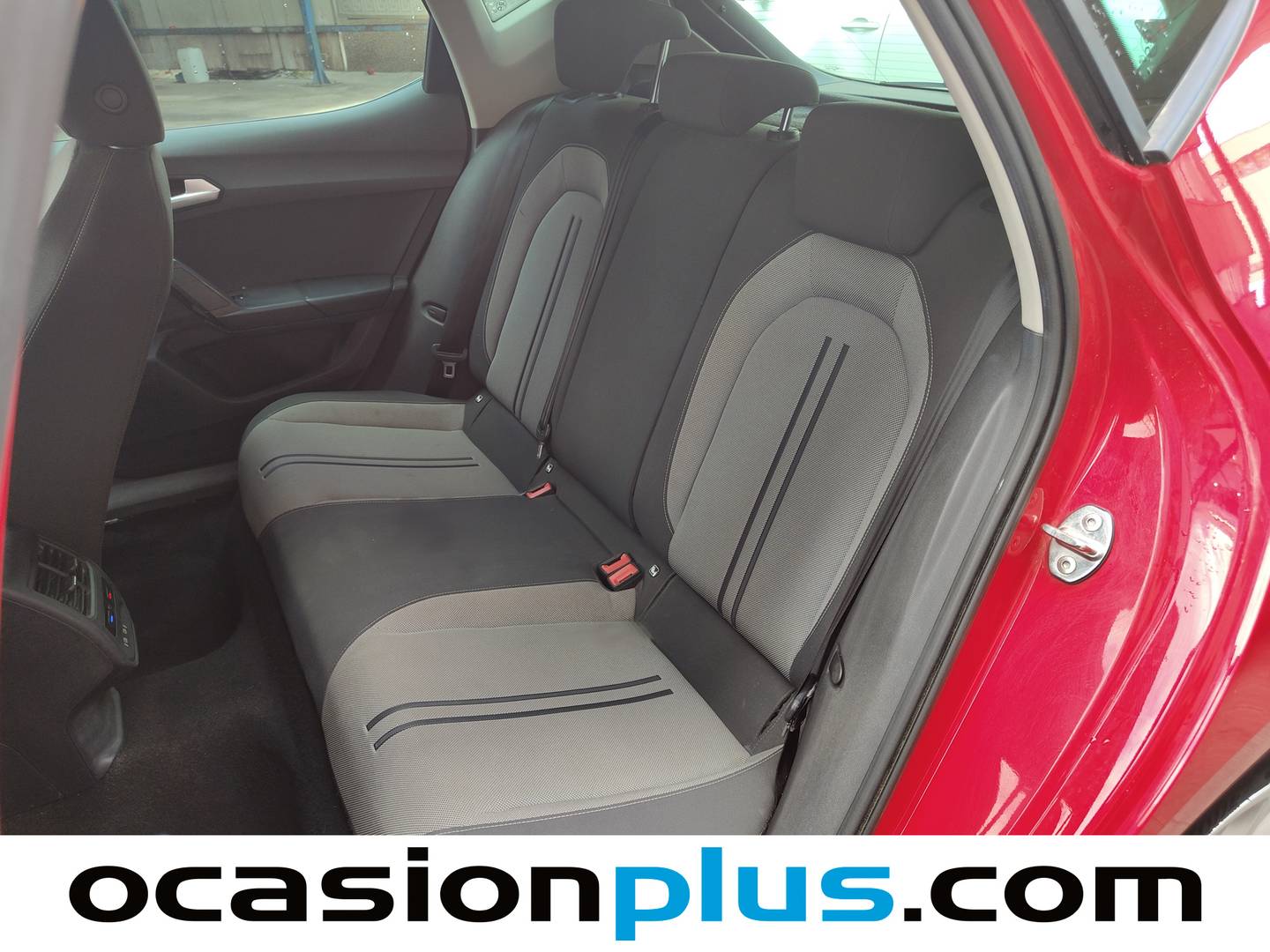 Foto asientos traseros Seat León Seat León 1.0 eTSI 81kW DSG-7 S&S Style go