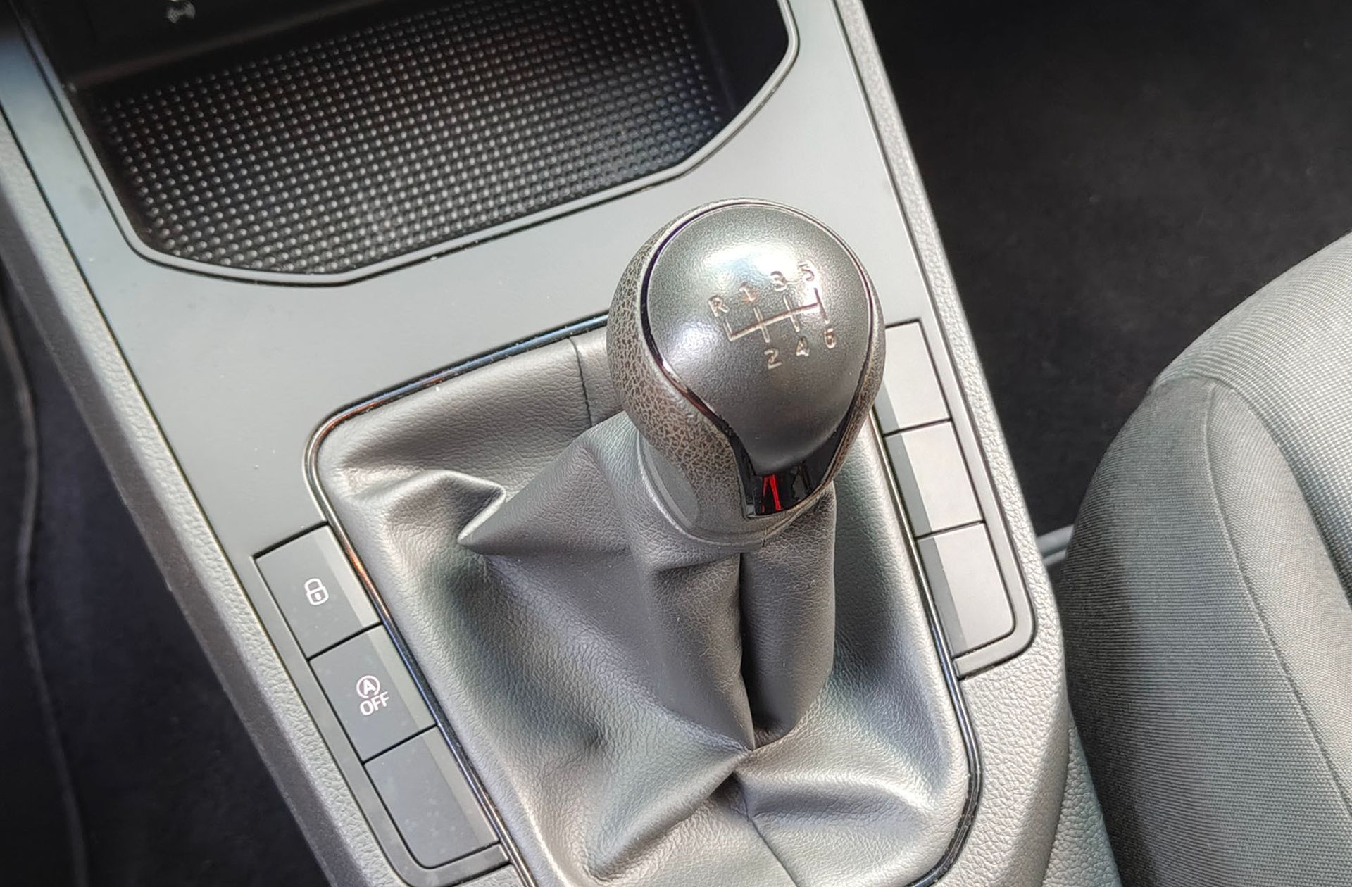 SEAT Arona 1.0 TGI GNC Reference Edition - foto 5