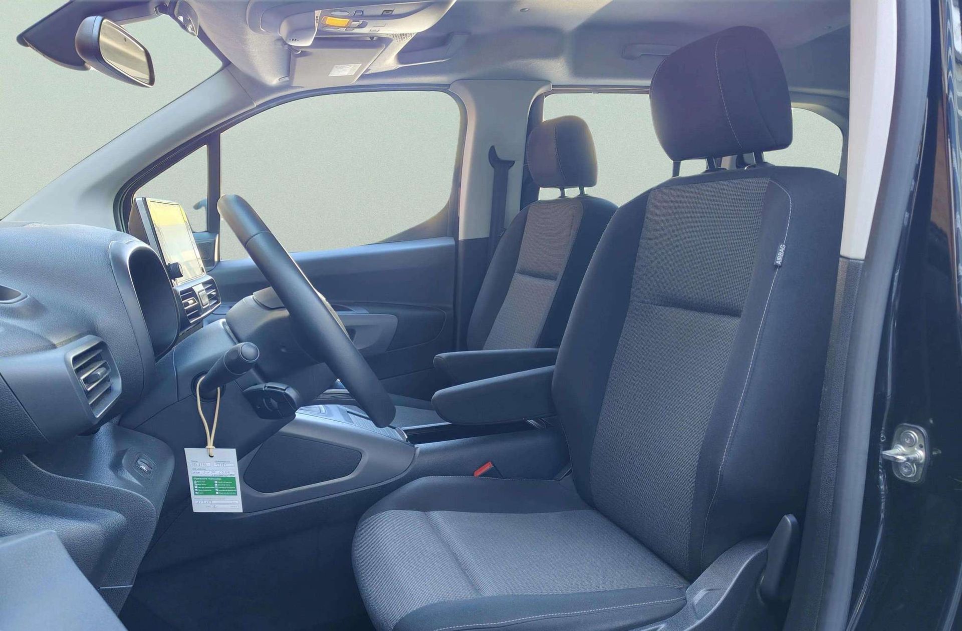 Toyota Proace City 1.2 Family Active L1 - foto 10