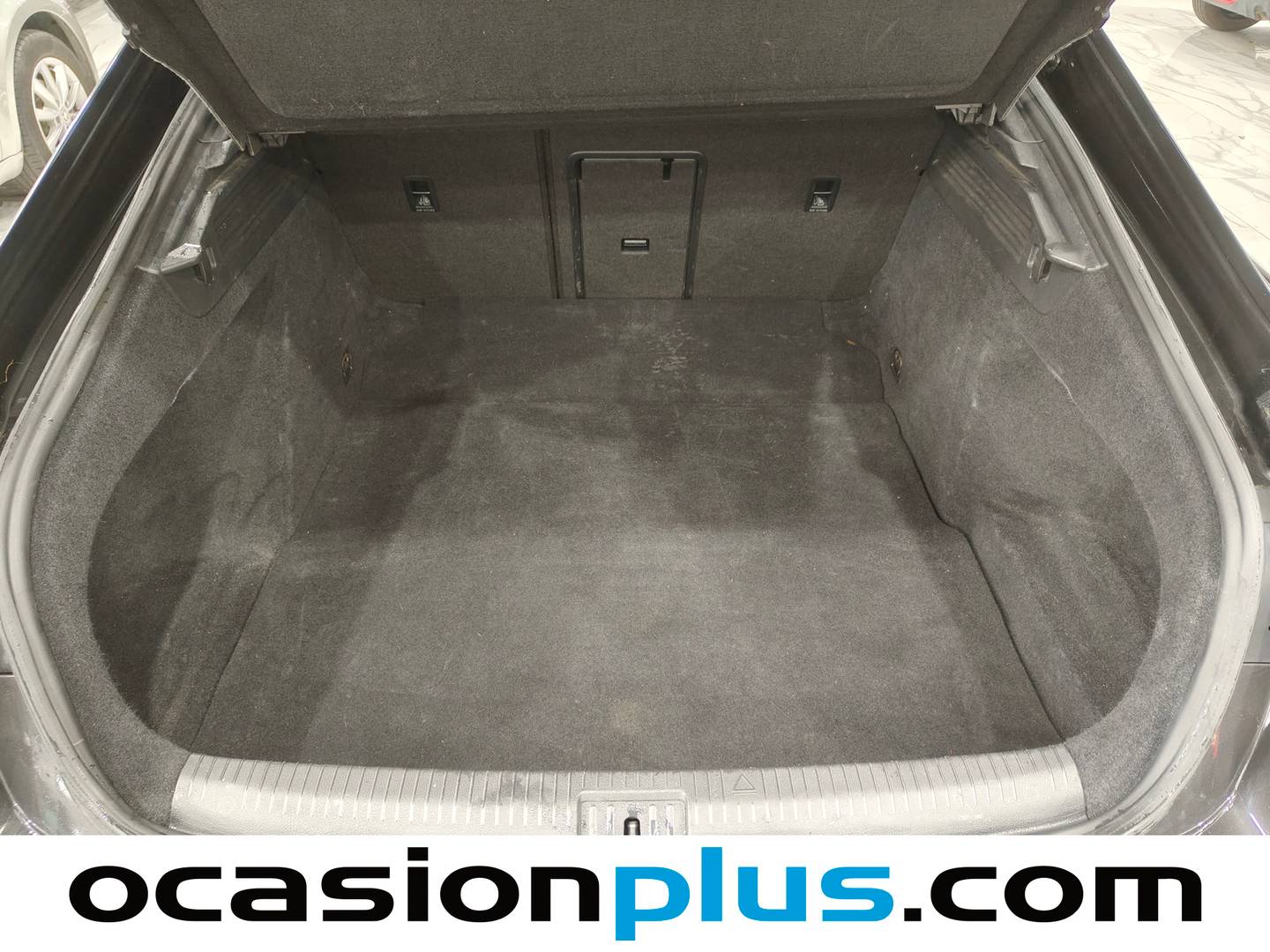 Fotos maletero Volkswagen Arteon Volkswagen Arteon R-Line 2.0 TDI (150 CV) DSG