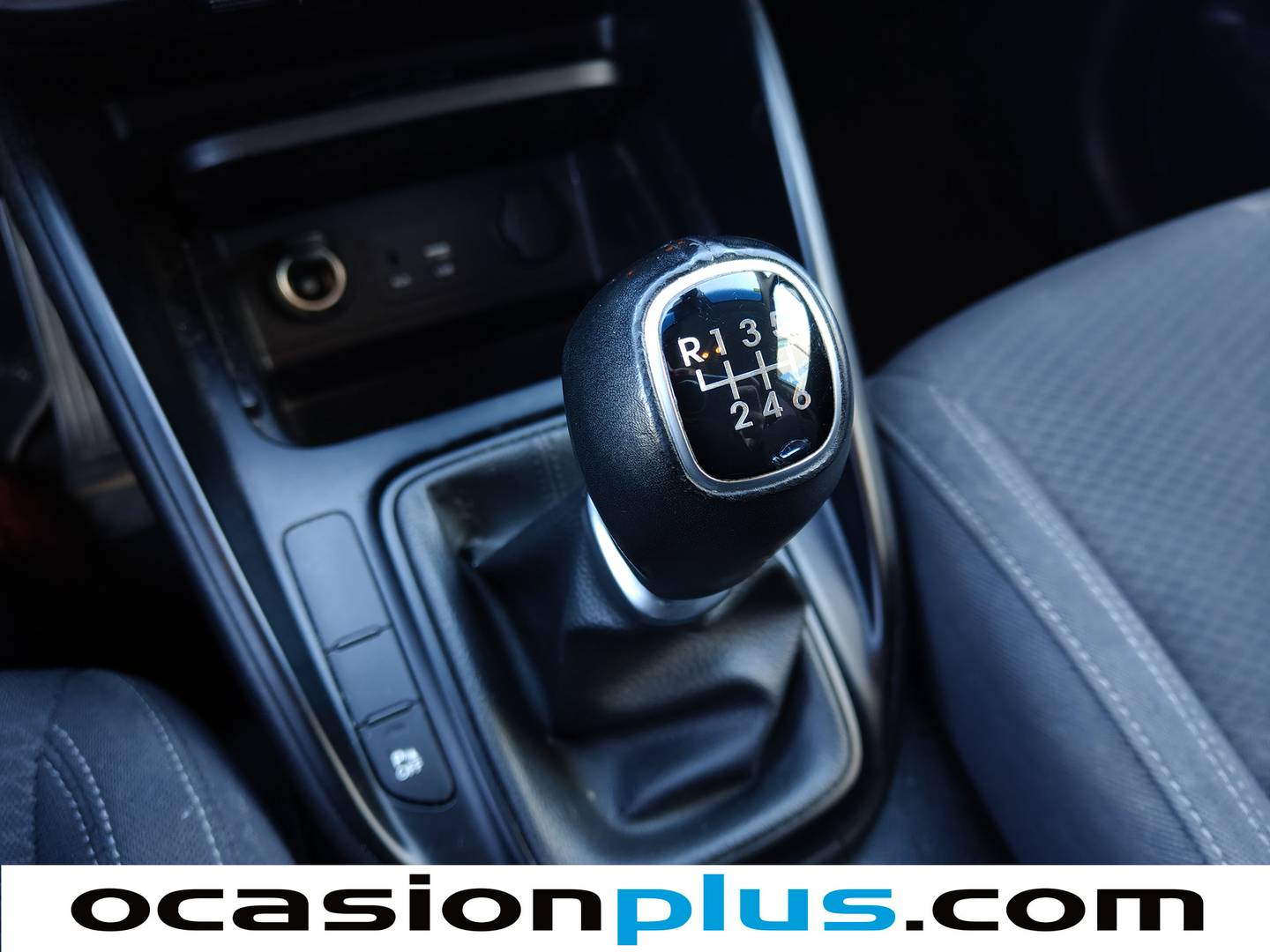 Foto KIA Carens Kia Carens 1.7 CRDi VGT Concept Eco-Dynamics (115 CV) 7 Plazas