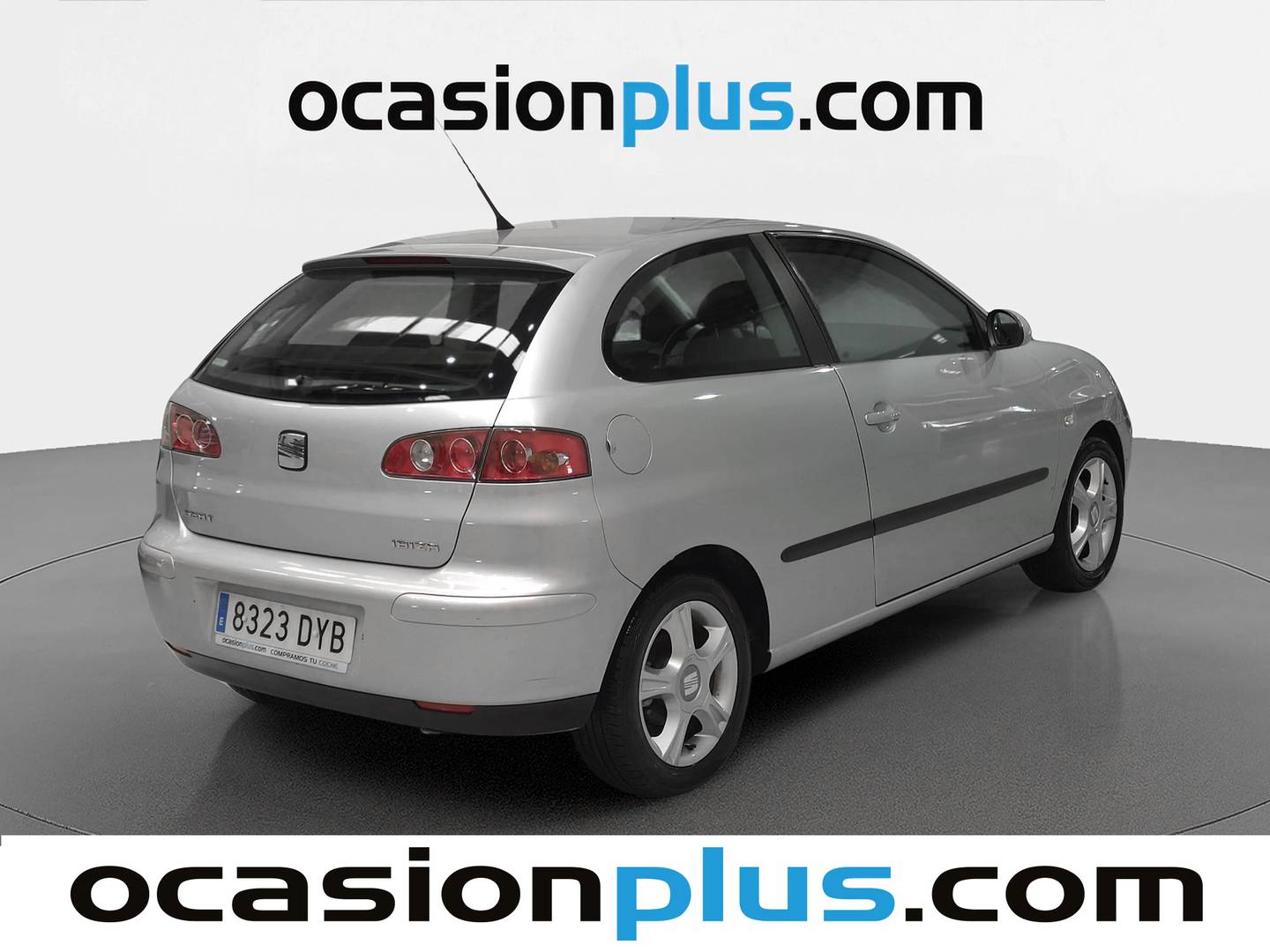Foto trasera Seat Ibiza Seat Ibiza 1.4 16v Reference (100 CV) derecha