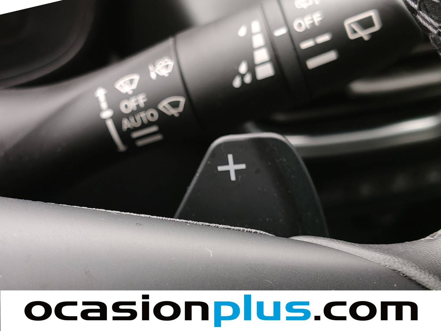 Foto Nissan JUKE Nissan Juke DIG-T N-Connecta 4x2 DCT (114 CV)