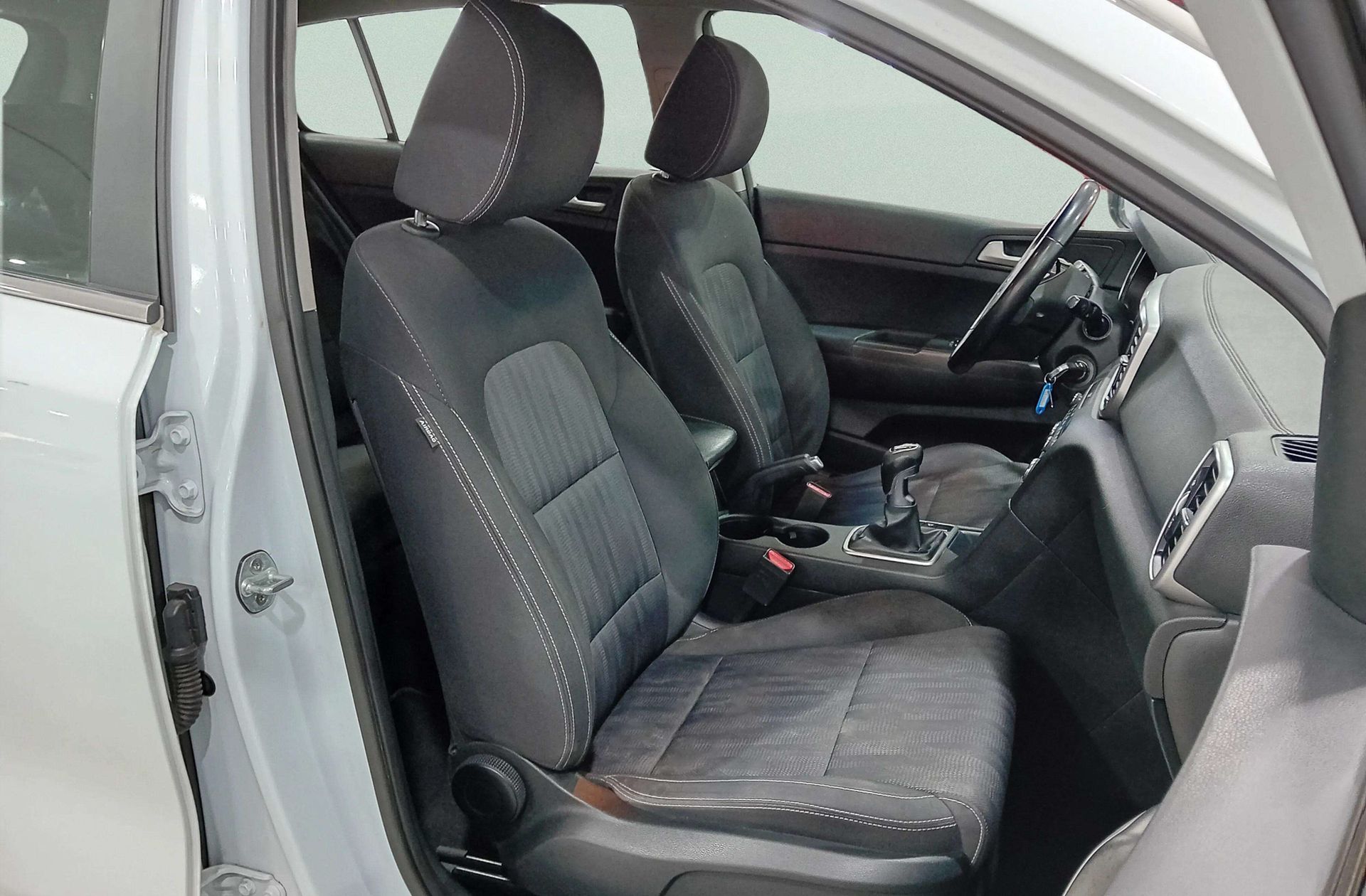 Kia Sportage 1.6 MHEV Concept 4x2 - foto 16