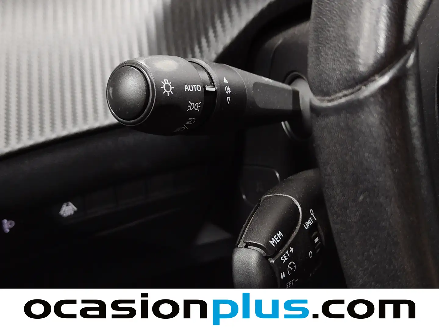 Foto Peugeot 2008 Peugeot 2008 PureTech 130 S&S Allure (130 CV)