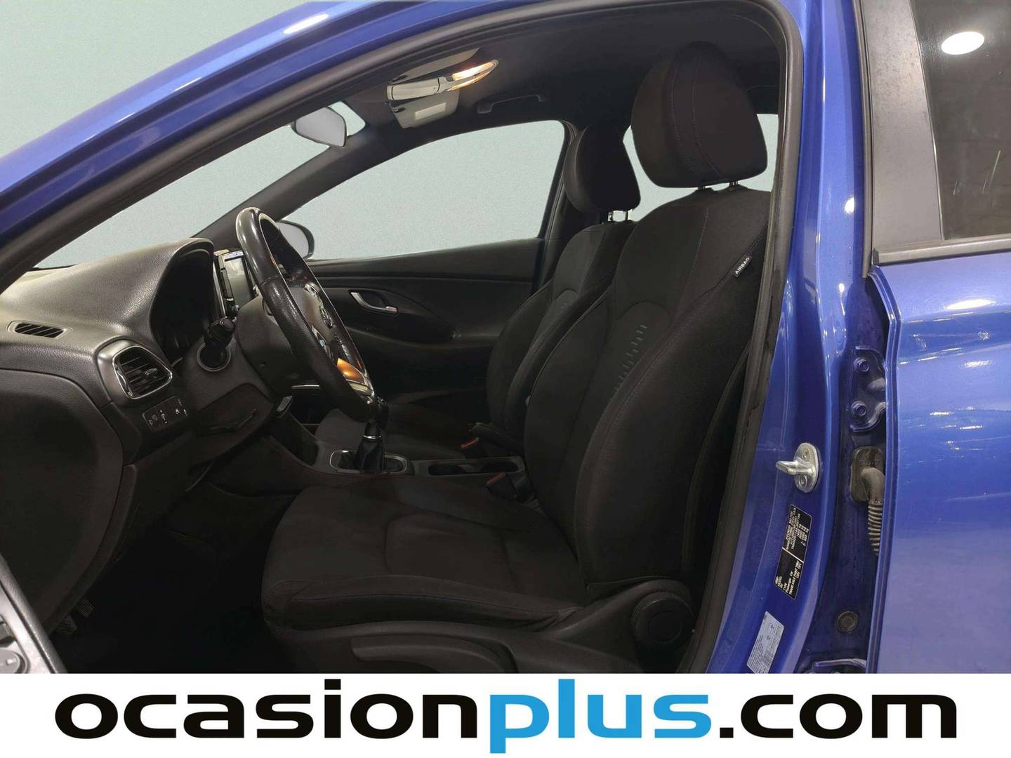 Foto asientos delanteros Hyundai i30 Hyundai i30 1.0 TGDI Go! (120 CV)