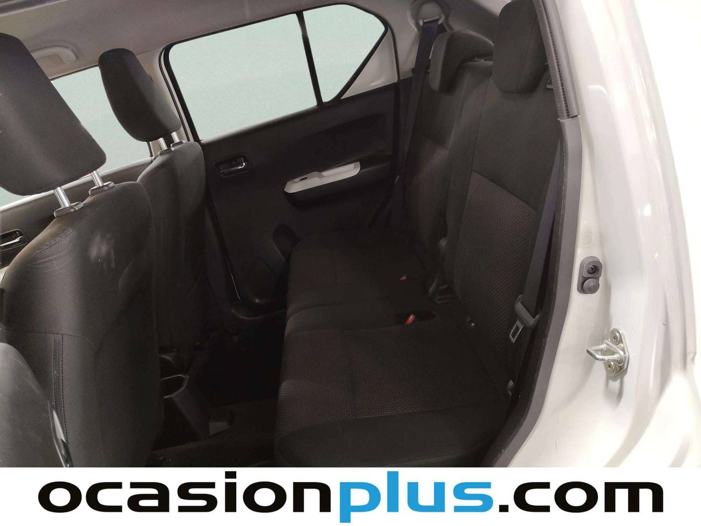 Foto asientos traseros Suzuki Ignis Suzuki Ignis 1.2 GLX (90 CV)