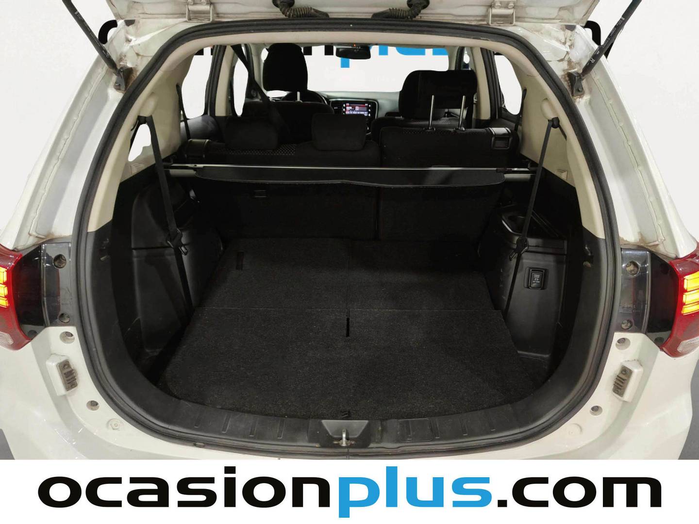 Fotos maletero Mitsubishi Outlander Mitsubishi Outlander 200 MPI Motion 2WD CVT (150 CV) 7 Plazas