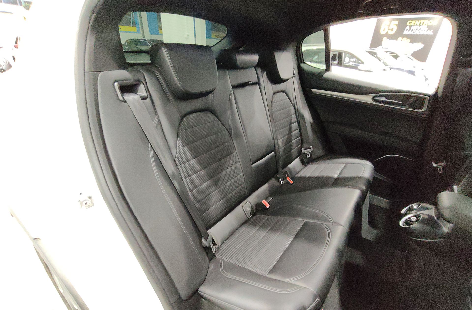 Alfa Romeo Stelvio 2.2 Diesel Sprint RWD - foto 18