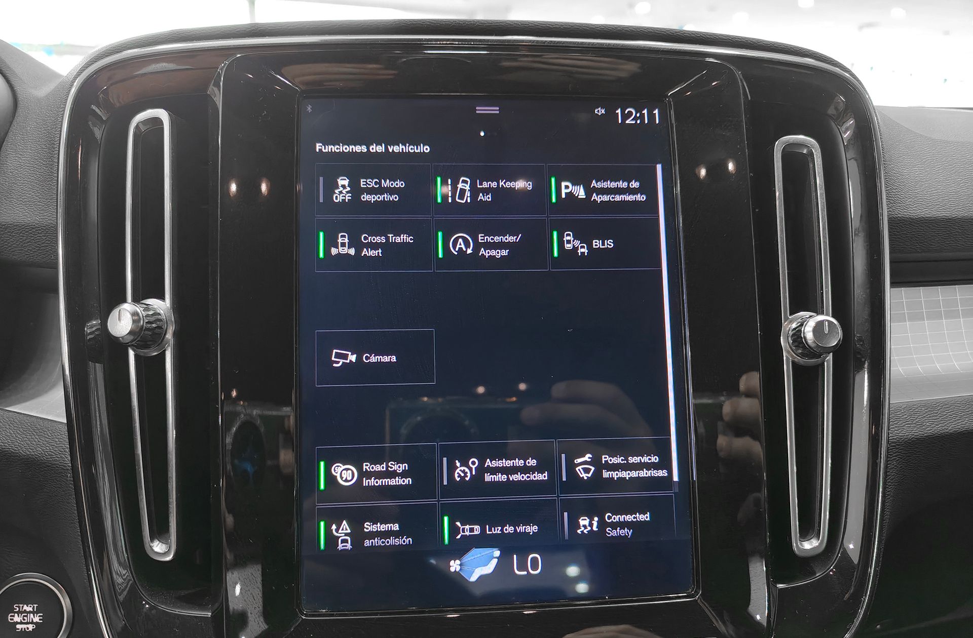 Volvo XC40 T4 Momentum - foto 38