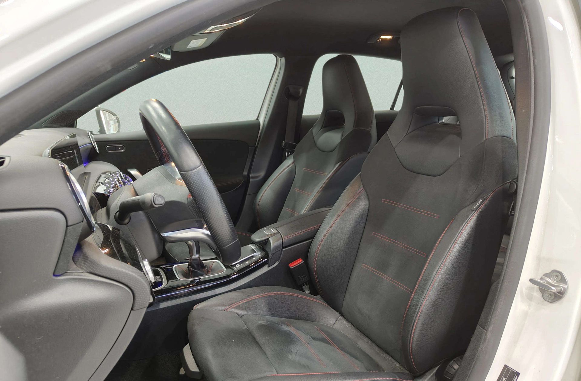 Mercedes-Benz Clase A 180 Pack AMG - foto 12