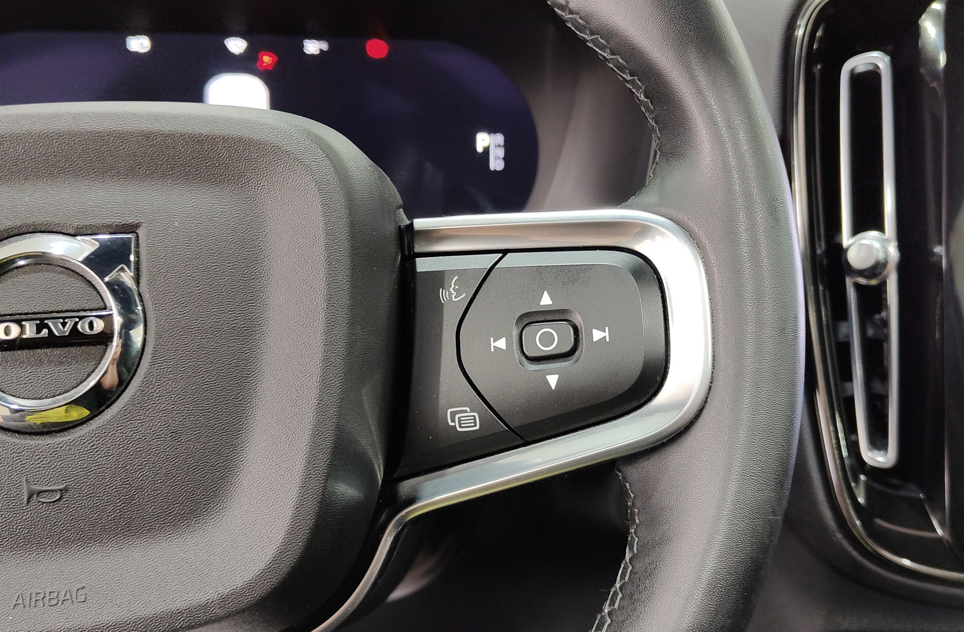 Volvo XC40 P8 Recharge Ultimate - foto 29
