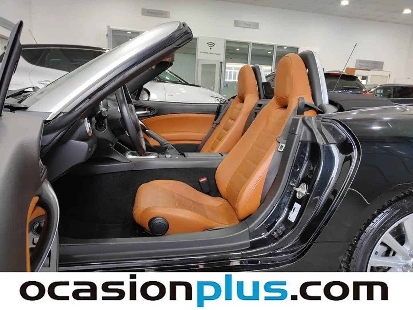 Foto Fiat 124 Spider Fiat 124 Spider 1.4 Multiair Cabrio Lusso (140 CV)