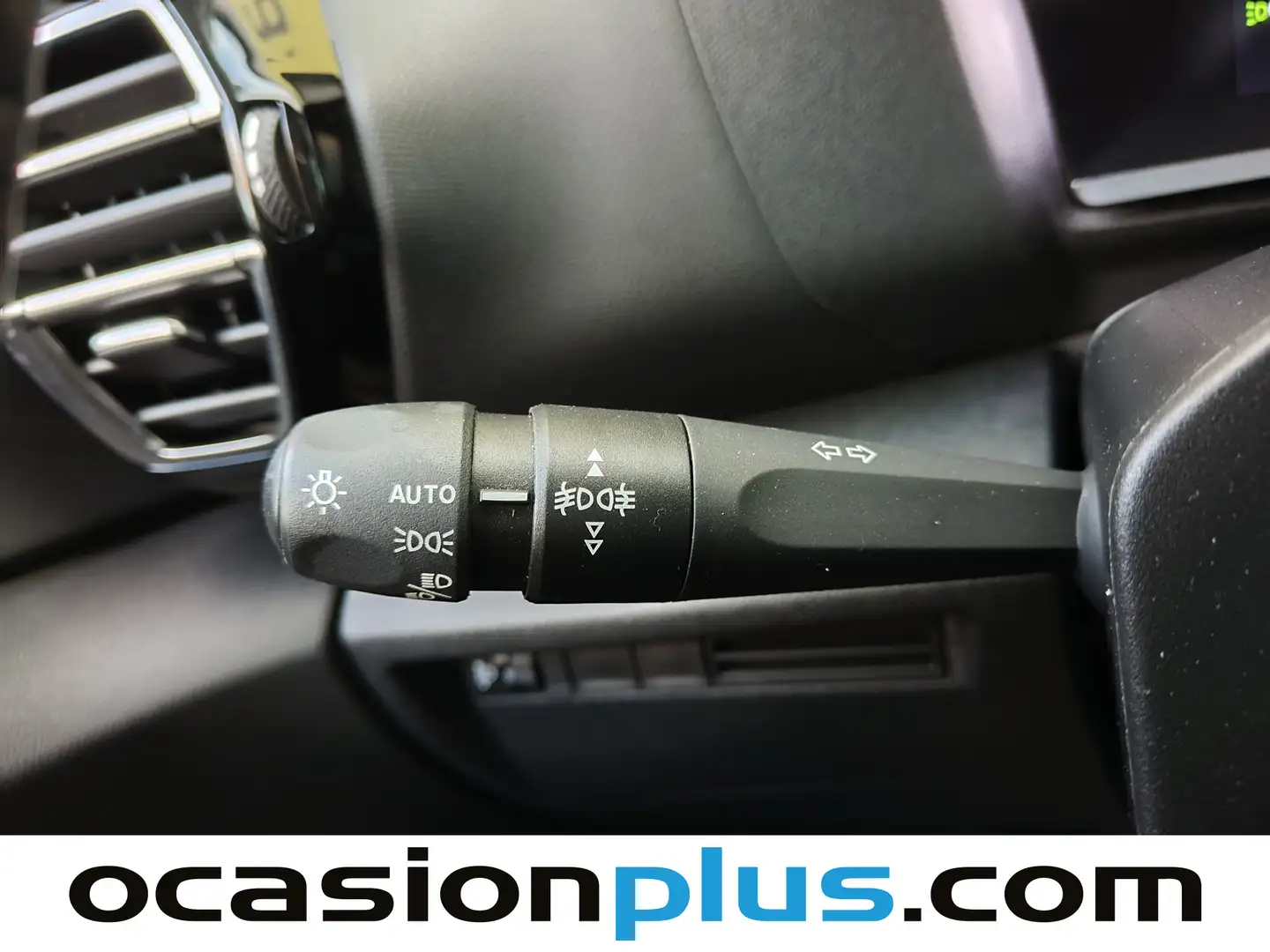 Foto Citroën C4 Citroen C4 PureTech 130 S&S Plus (131 CV)