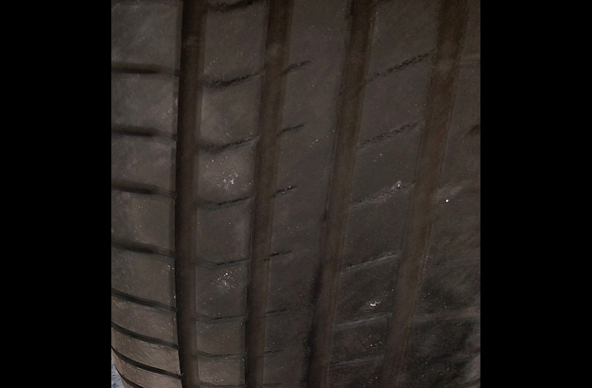 Toyota Yaris 120H Style - foto 32
