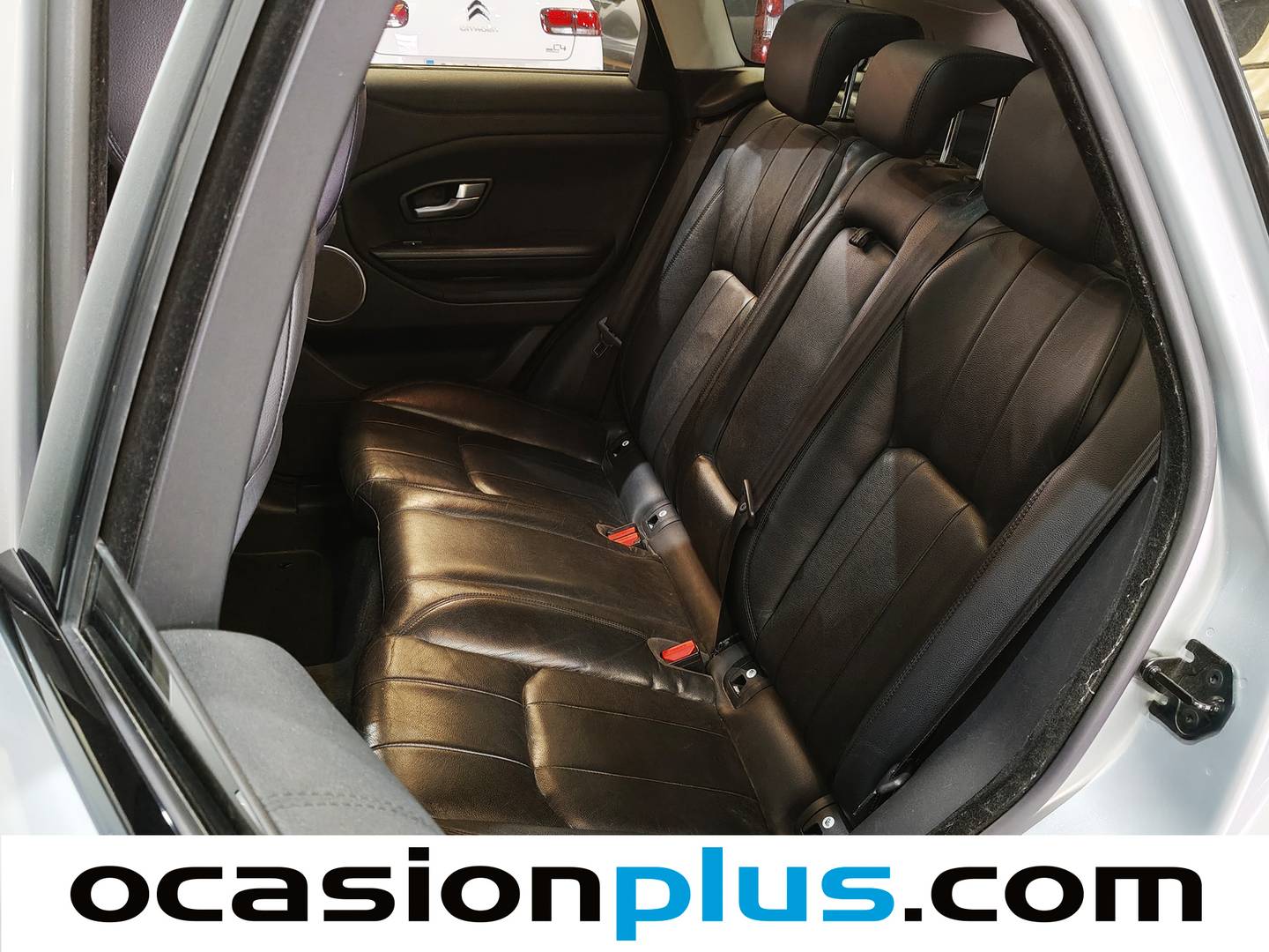 Foto asientos traseros Land Rover Range Rover Evoque Land Rover Range Rover Evoque 2.0L TD4 SE 4x4 Auto (150 CV)