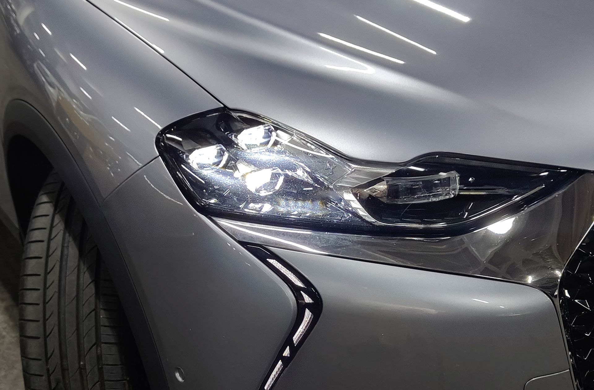 DS DS 3 Crossback PureTech 130 Grand Chic EAT8 - foto 16