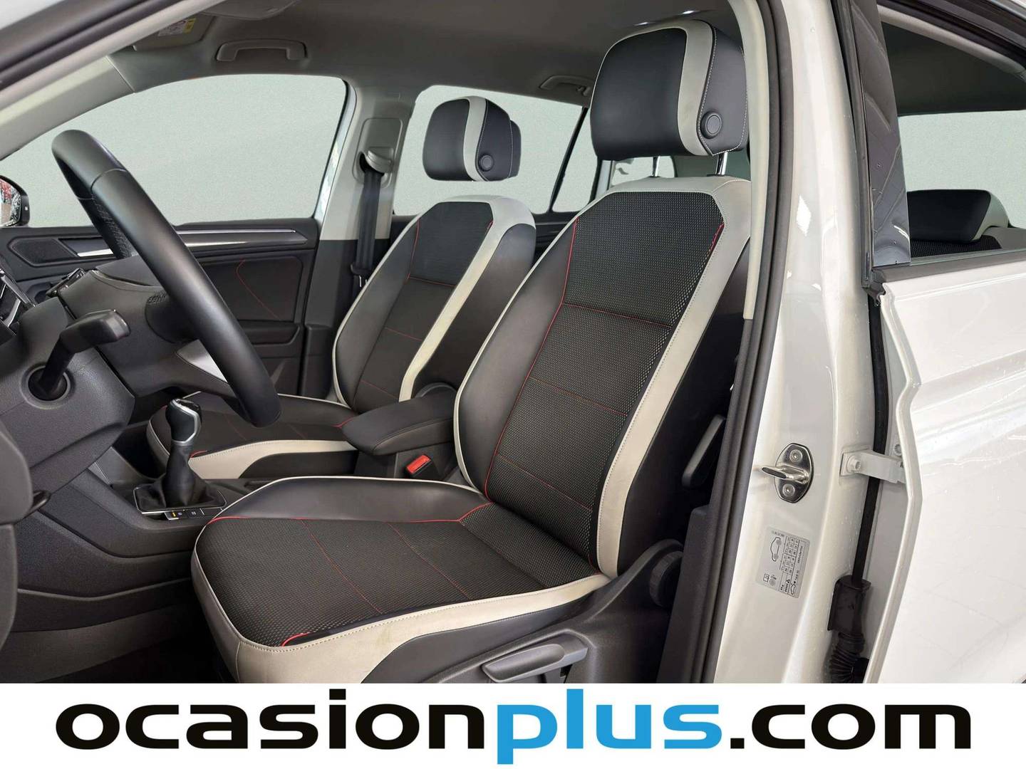 Foto asientos delanteros Volkswagen Tiguan Volkswagen Tiguan Urban Sport 1.5 TSI (150 CV)
