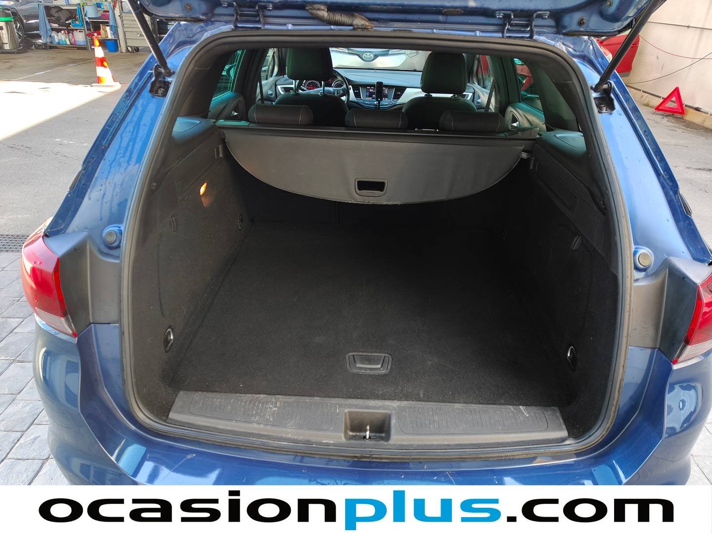 Fotos maletero Opel Astra Opel Astra Sports Tourer 1.2 Turbo SHT GS Line (130 CV)