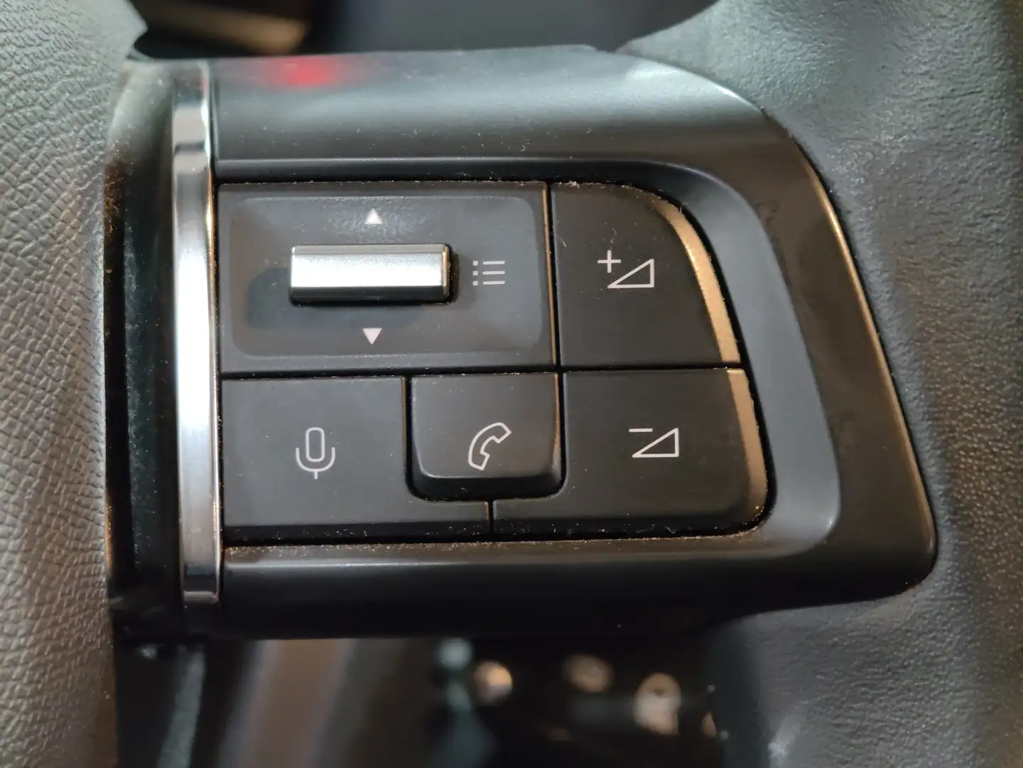 Foto Citroën C4 Citroen C4 PureTech 130 S&S 6v Feel Pack (130 CV)