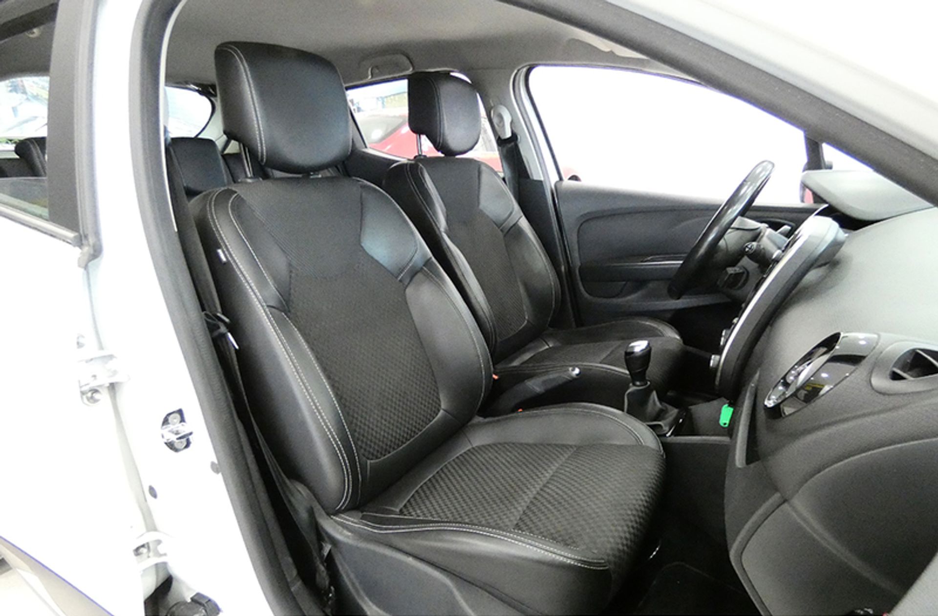 Renault Clio Zen Energy dCi - foto 21