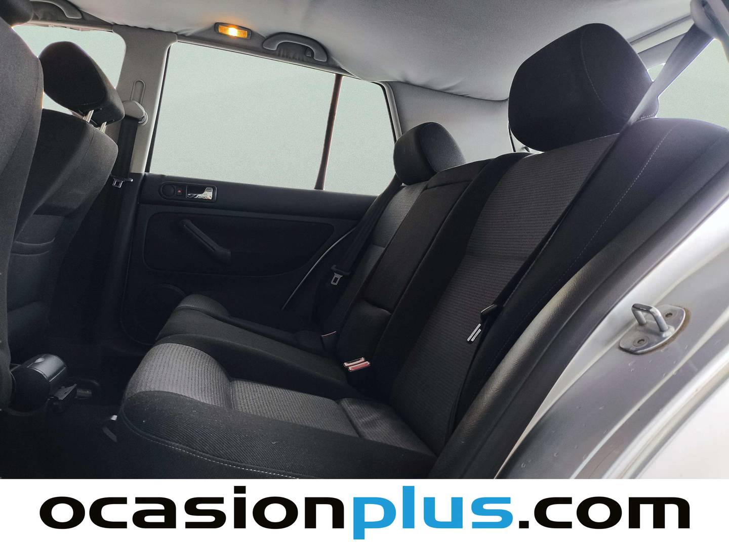 Foto asientos traseros Volkswagen Golf Volkswagen Golf Advance 1.9 TDI (110 CV)