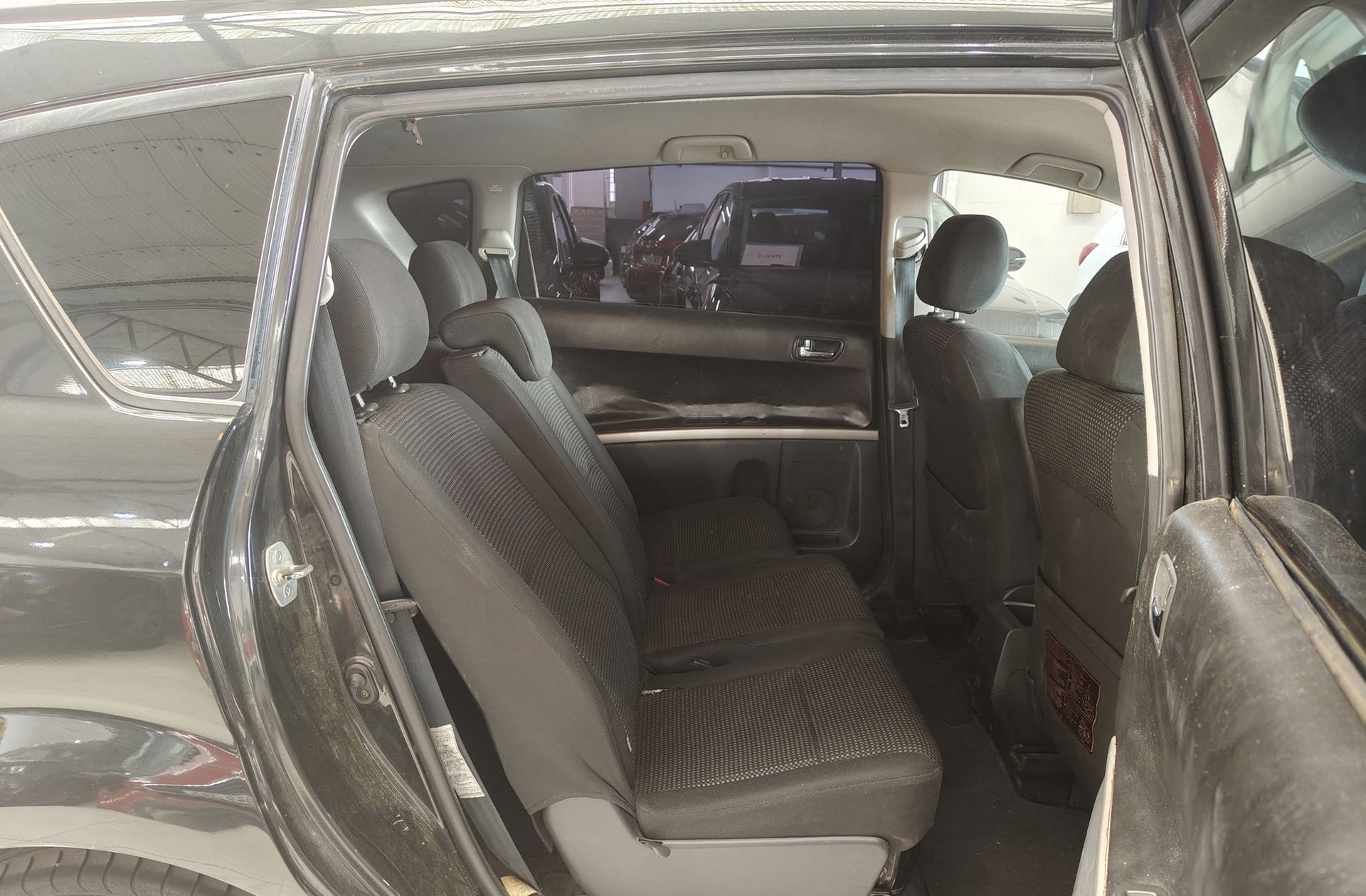 Toyota Corolla 2.2 D-4D Sport 7 plazas - foto 14