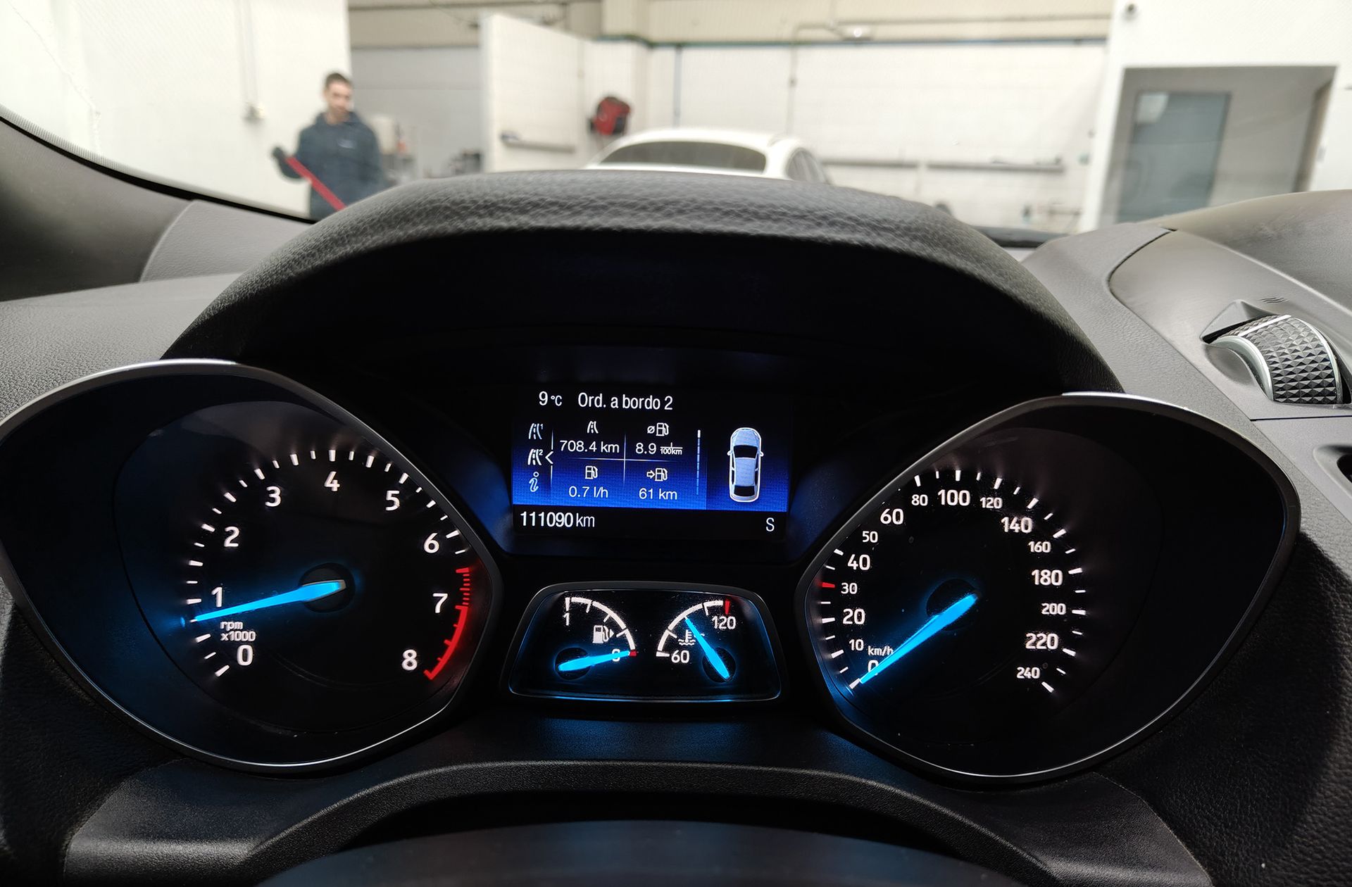 Ford Kuga 1.5 EcoBoost ST-Line 4x2 - foto 26