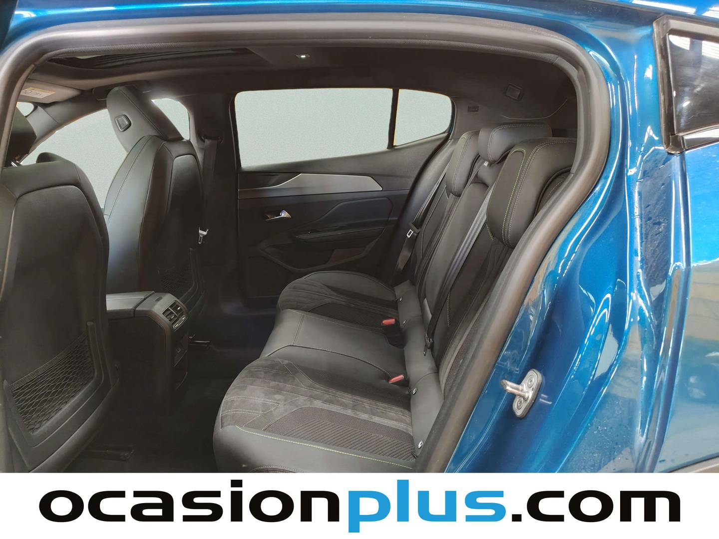 Foto asientos traseros Peugeot 408 Peugeot 408 PHEV 225 GT e-EAT8 (225 CV)