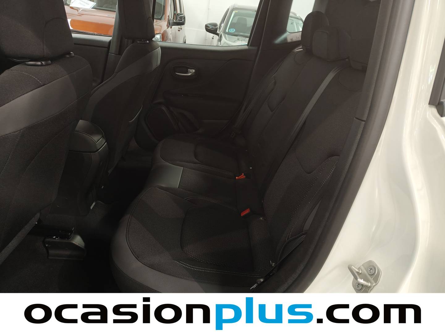 Foto asientos traseros Jeep Renegade Jeep Renegade eHybrid Longitude ATX (130 CV)