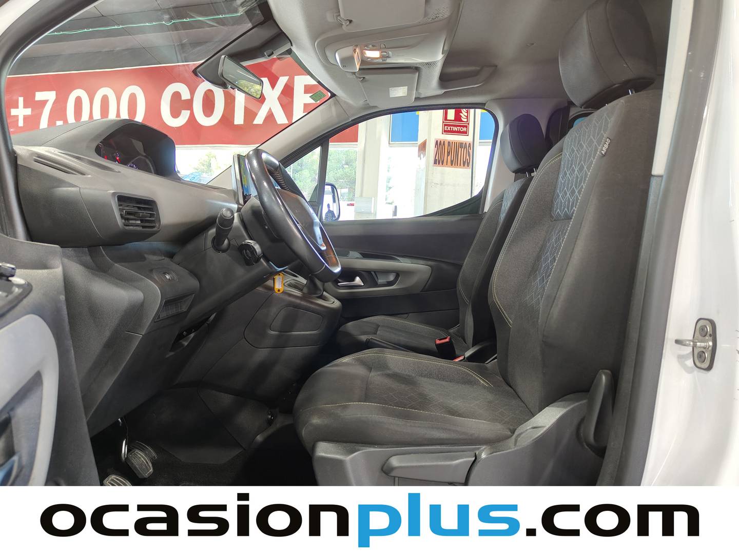Foto asientos delanteros Peugeot Rifter Peugeot Rifter BlueHDi 130 S&S Active Standard (130 CV)