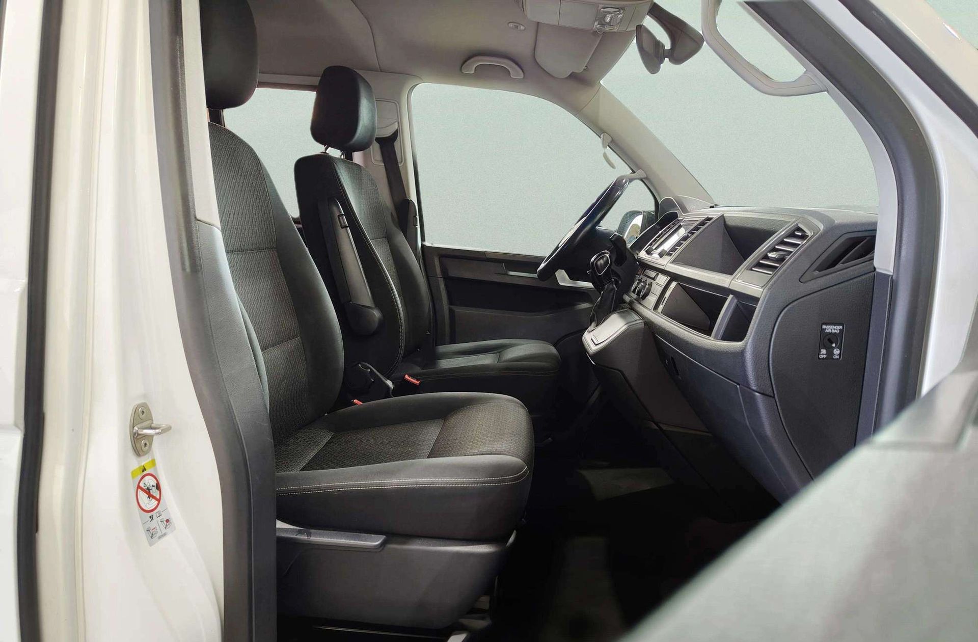 Volkswagen Multivan The Original Corto 2.0 TDI BMT DSG 7 plazas - foto 18