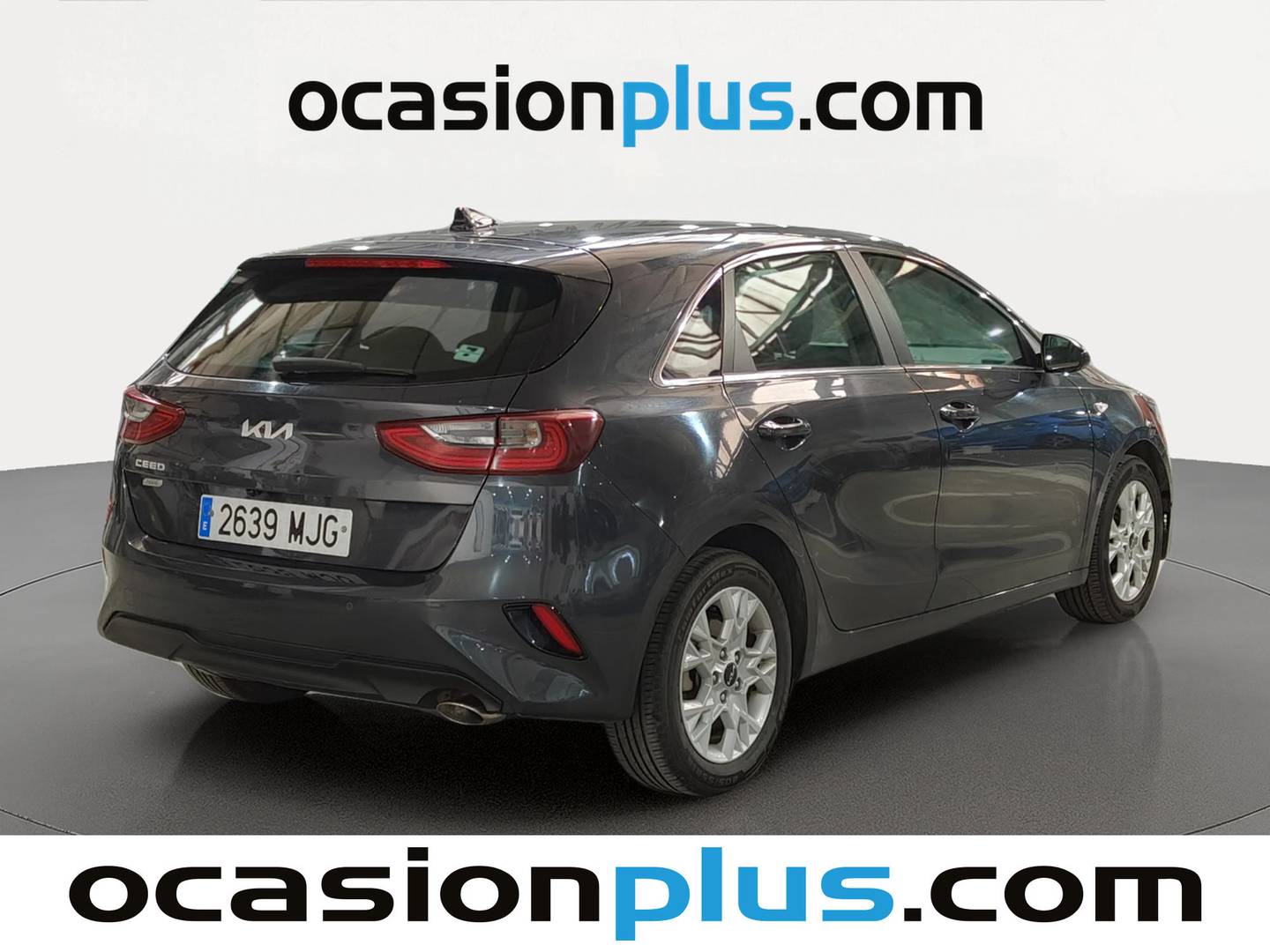Foto trasera KIA Ceed KIA Ceed 1.6 MHEV iMT Drive (136 CV) derecha
