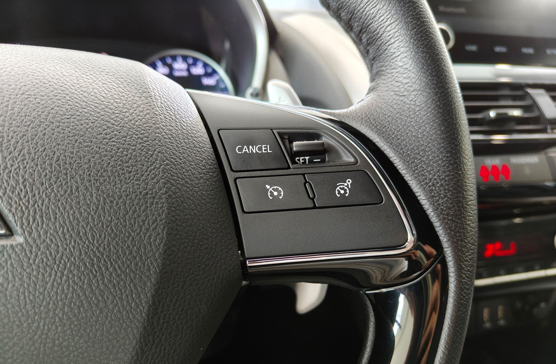 Mitsubishi Eclipse Cross 2.4 PHEV Kaiteki 4WD - foto 32