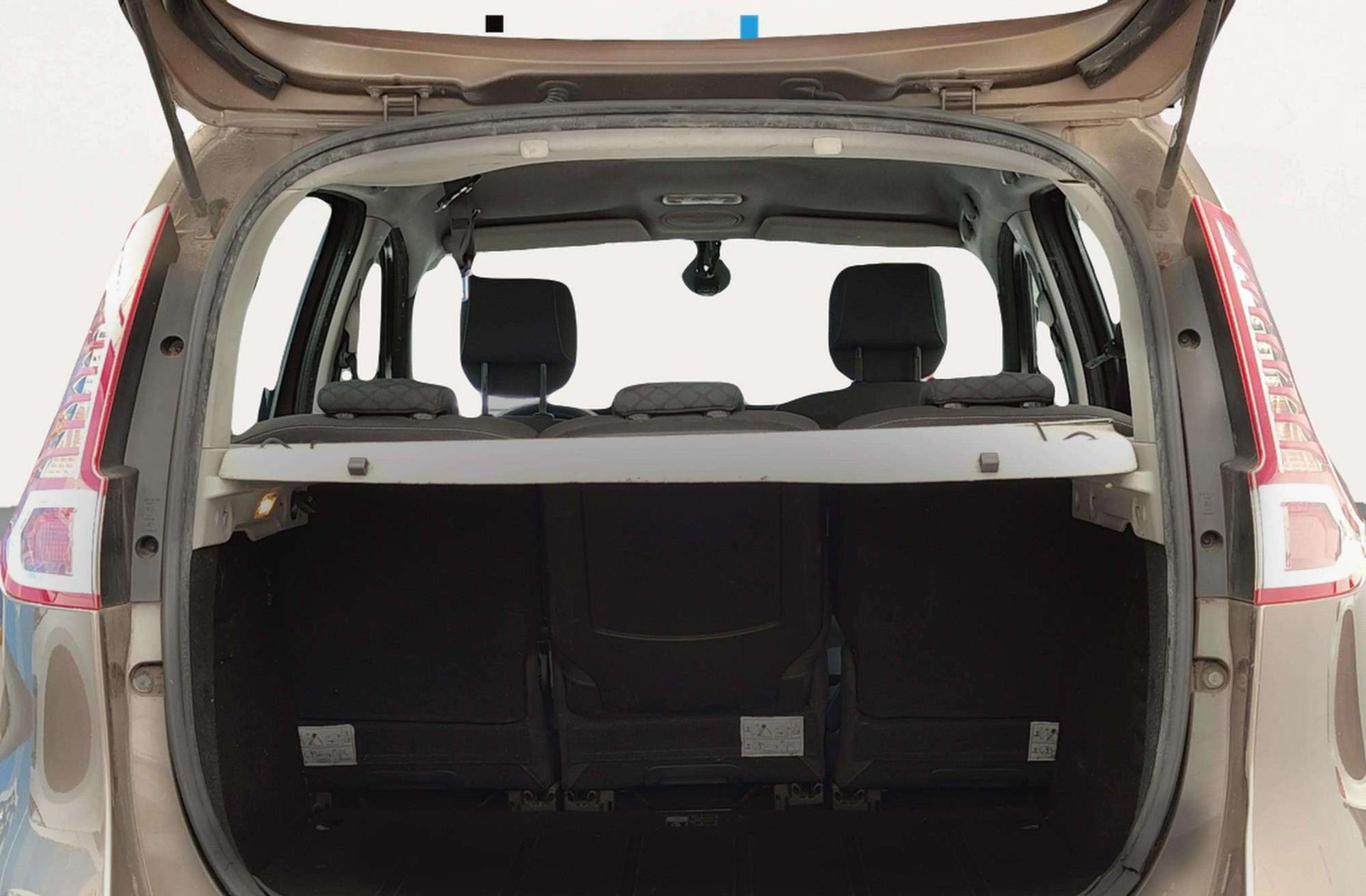 Renault Scénic Emotion dCi - foto 12