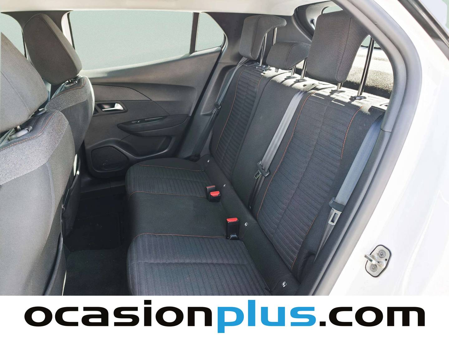 Foto asientos traseros Peugeot 2008 Peugeot 2008 PureTech 100 S&S Active (100 CV)