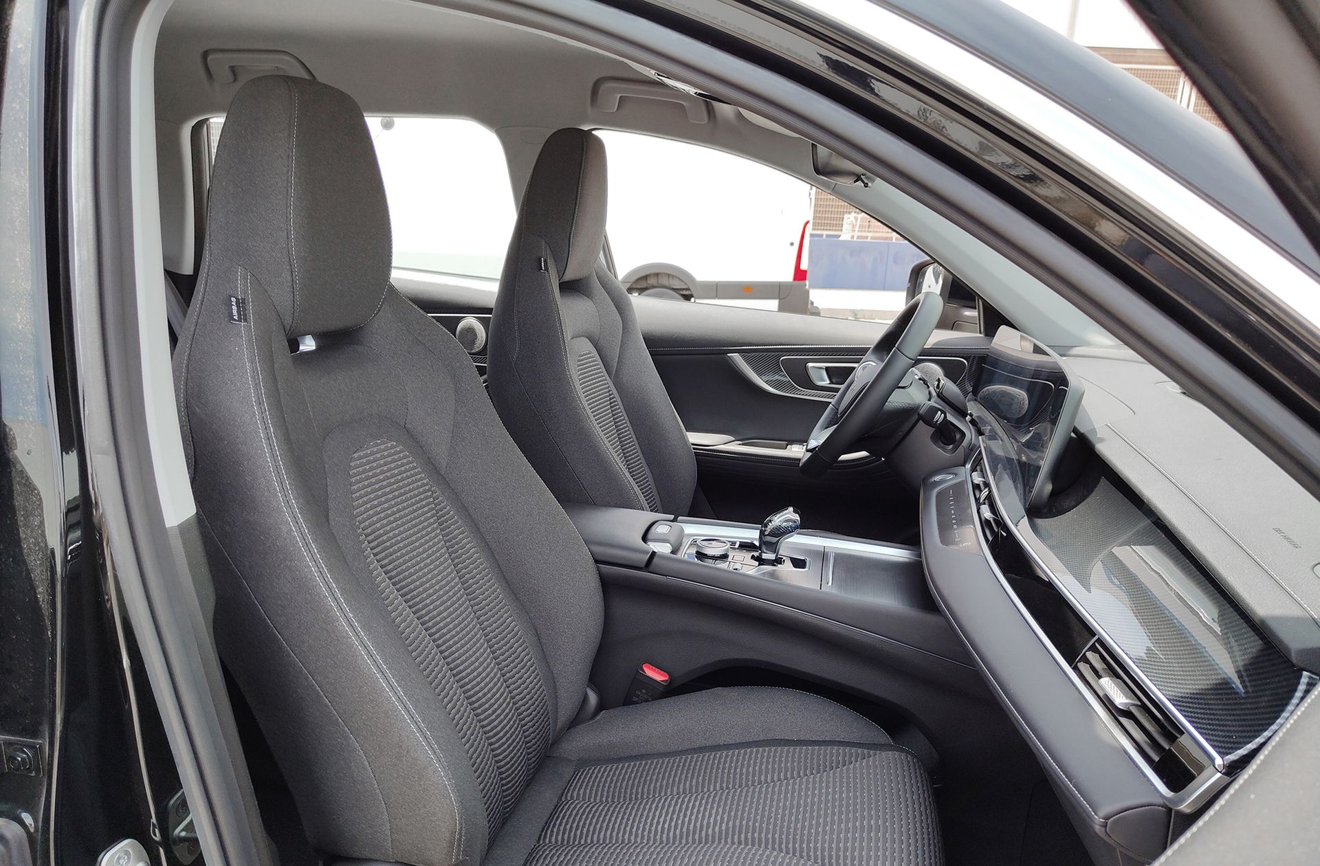 Ebro s700 1.6 T-GDi Comfort DCT - foto 18