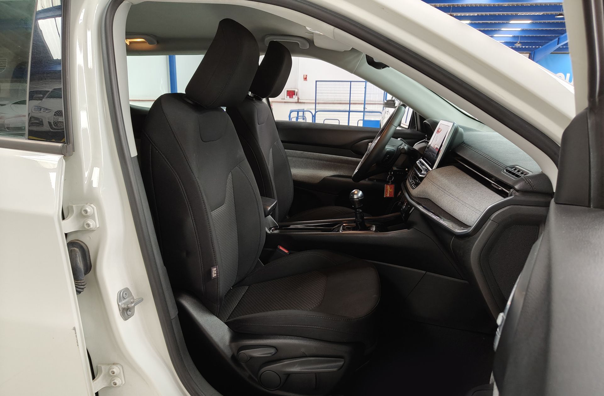 Jeep Compass 1.3 Gse T4 Longitude FWD - foto 18