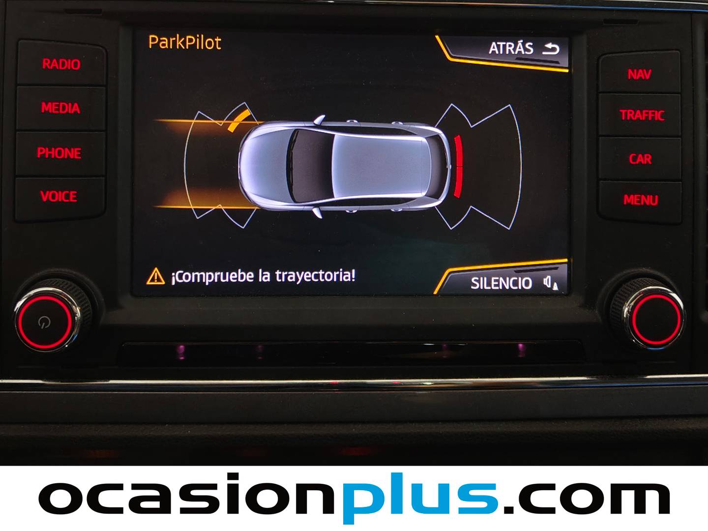 Equipamiento del Seat León Seat León 2.0 TDI S&S FR (184 CV)