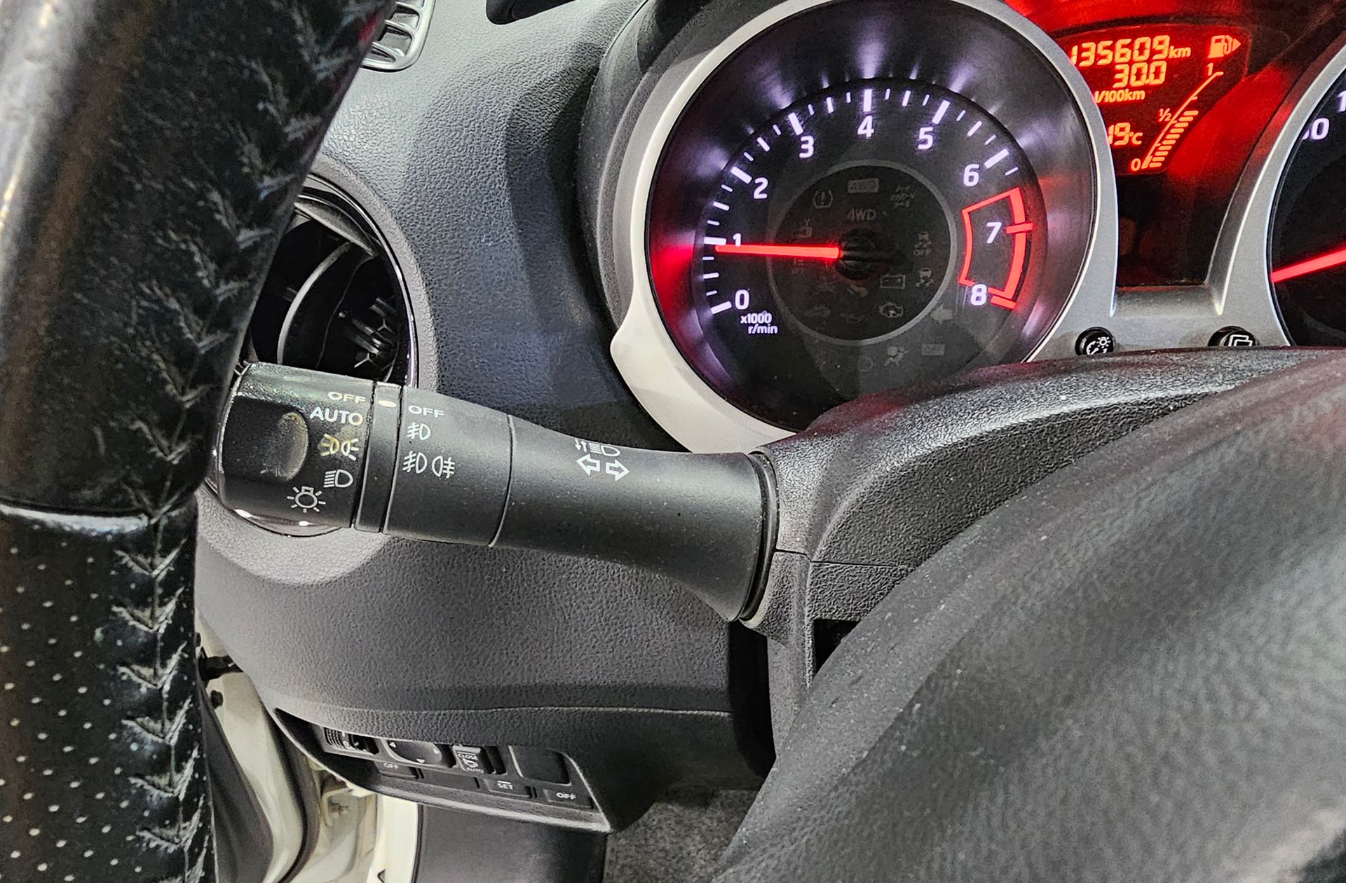 Nissan Juke DIG-T N-Connecta 4x2 - foto 24