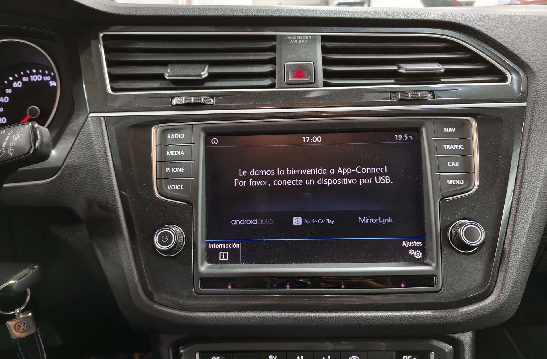 Volkswagen Tiguan Advance 2.0 TDI DSG - foto 7