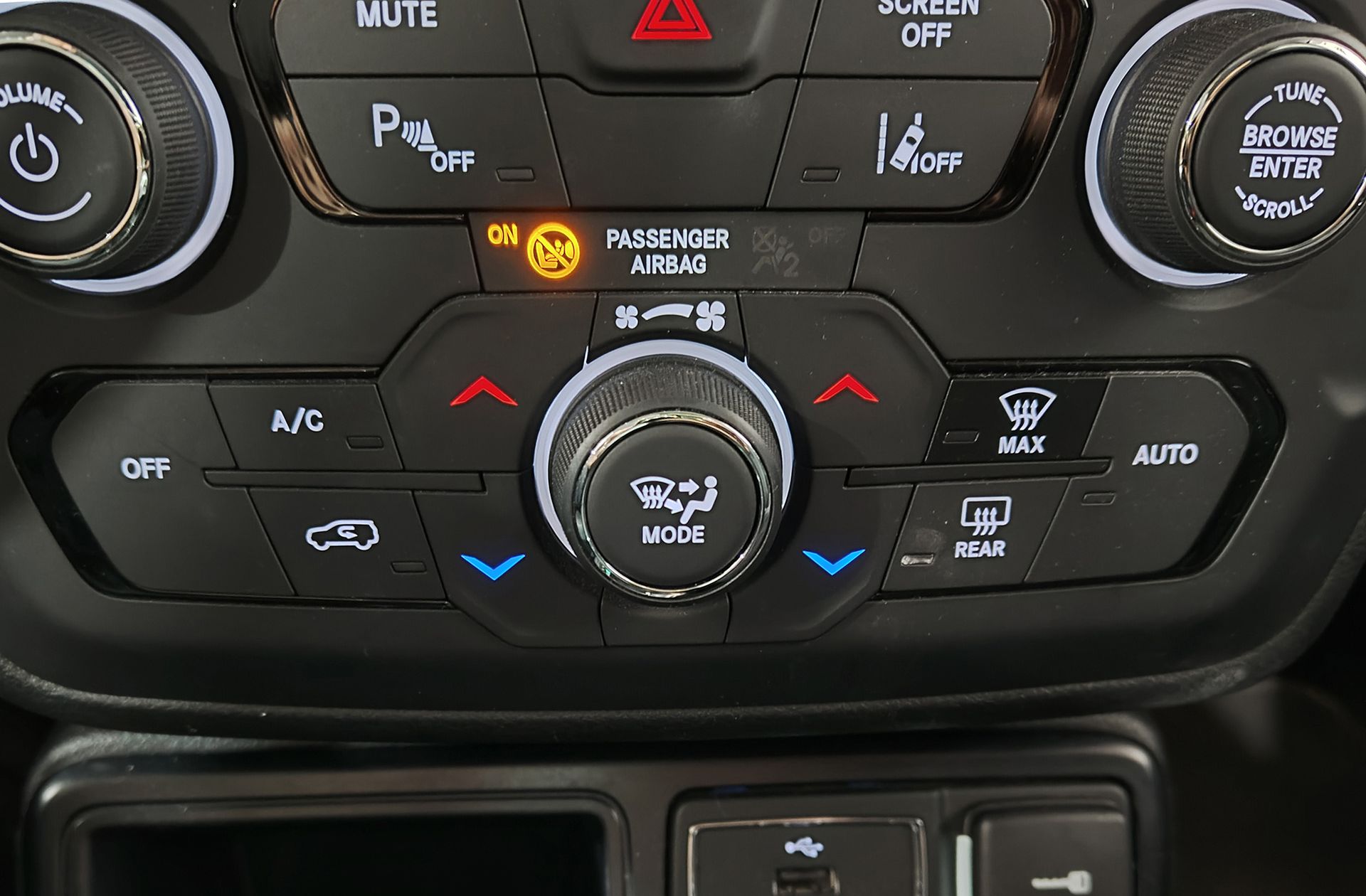 Jeep Renegade 1.3G Limited 4x2 Ddct - foto 35