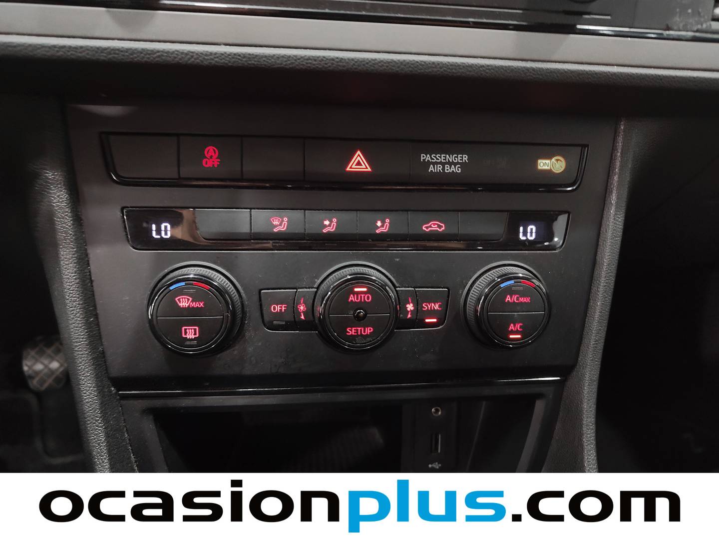 Extras y acabados del Seat León Seat León 1.0 EcoTSI Reference Edition (115 CV)