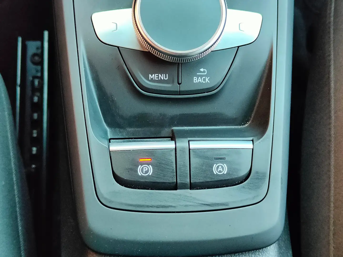 Foto Audi Q2 Audi Q2 Black line 35 TFSI (150 CV) S tronic Pack S-Line